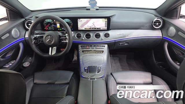 Mercedes-Benz E-Class 2021 — ფოტო 7/20