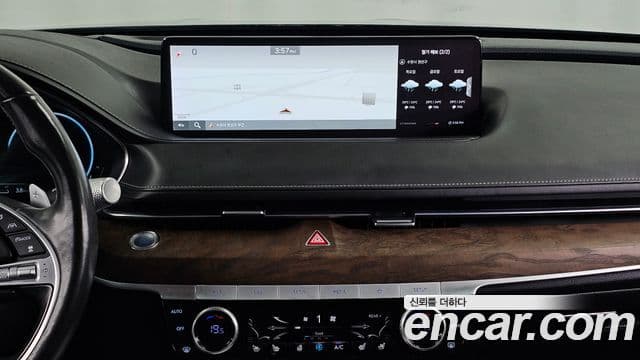 Genesis Electrified G80 2021 — фото 12 из 20