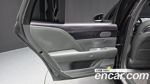 Genesis G90 2023 — Photo 22/39