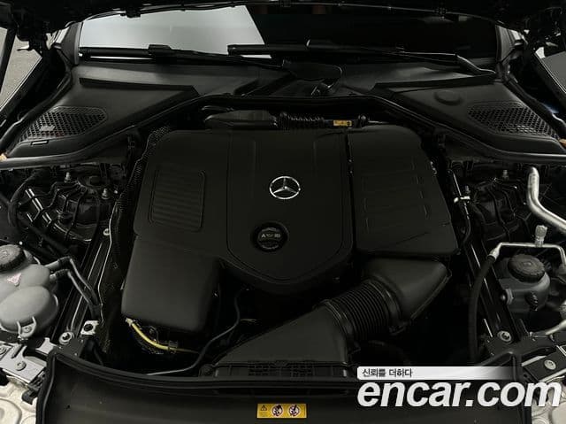 Mercedes-Benz E-Class 2025 — фото 5 из 17