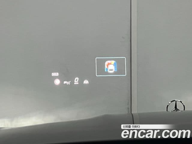 Mercedes-Benz E-Class 2025 — фото 13 из 17