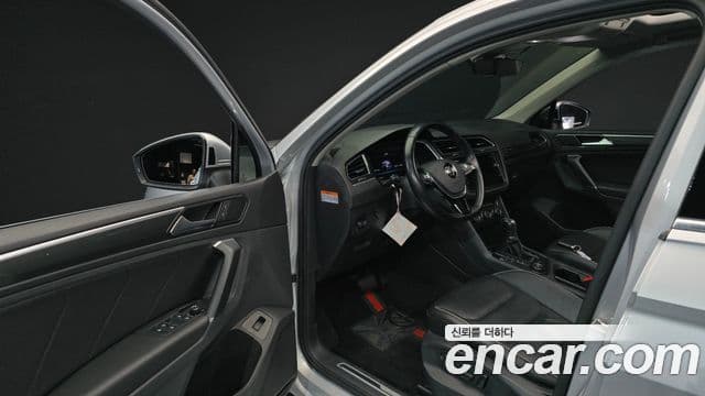 Volkswagen Tiguan 2018 — фото 10 из 20