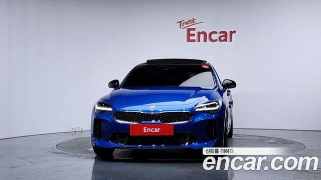 Kia Stinger 2019 — Фото 3/20