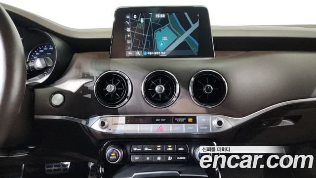 Kia Stinger 2019 — Фото 12/20