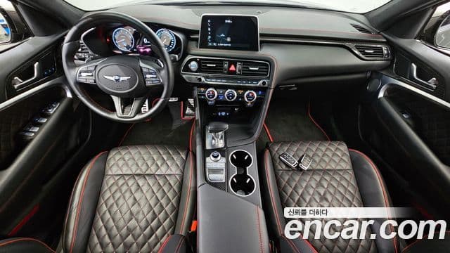 Genesis G70 2020 — ფოტო 7/20
