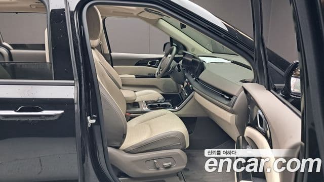 Kia Carnival 2021 — ფოტო 12/20