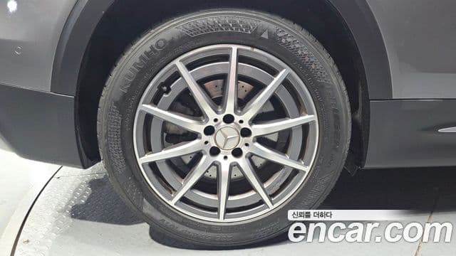 Mercedes-Benz GLB-Class 2021 — фото 5 из 20