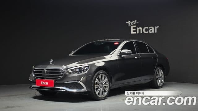 Mercedes-Benz E-Class, 2022