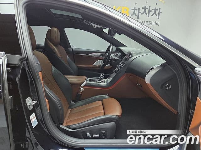 BMW 8 Series 2020 — Şəkil 13/20