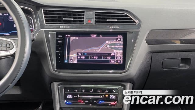 Volkswagen Tiguan 2021 — фото 14 из 20