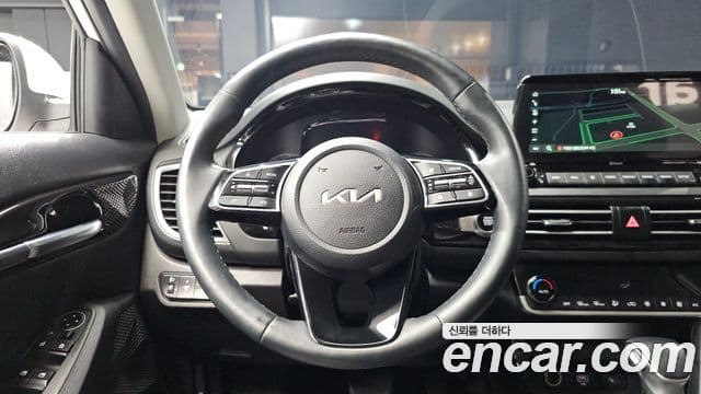 Kia Seltos 2022 — фото 13 из 20