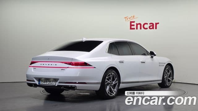 Genesis G90 2023 — фото 2 из 20