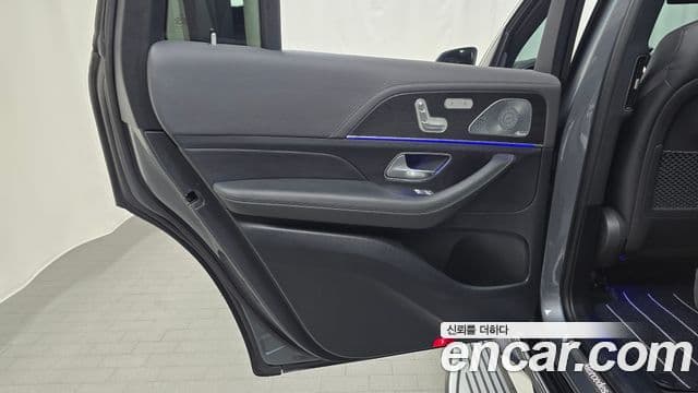 Mercedes-Benz GLS-Class 2020 — Photo 3/34