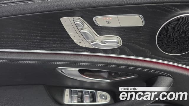Mercedes-Benz E-Class 2020 — фото 14 из 20