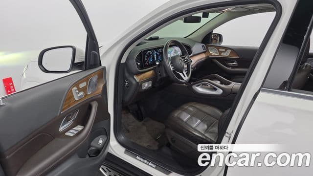 Mercedes-Benz GLE-Class 2020 — фото 10 из 20