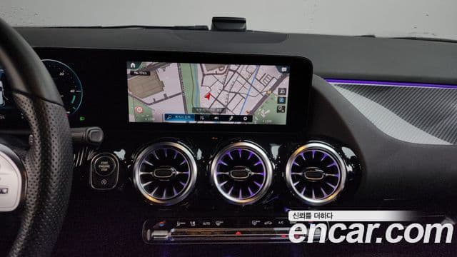 Mercedes-Benz GLA-Class 2021 — фото 13 из 20