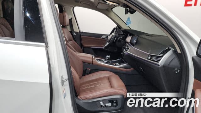 BMW X7 2022 — фото 11 из 20