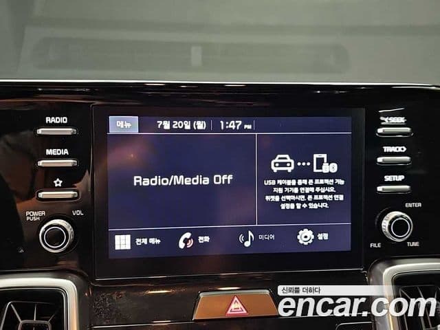 Kia Sorento 2021 — фото 16 из 19
