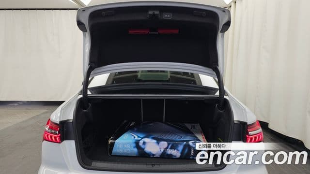 Audi A6 2020 — фото 20 из 20