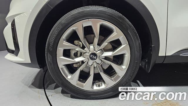Kia Sorento 2020 — Фото 5/20