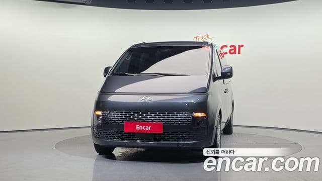 Hyundai Staria 2022 — фото 2 из 20