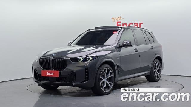 BMW X5 2025 — Фото 1/20