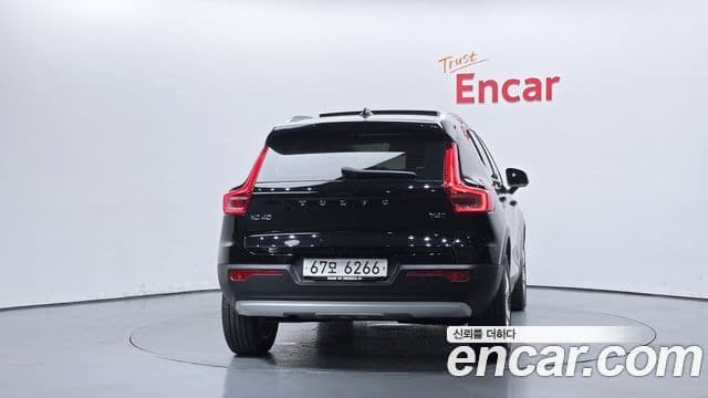 Volvo XC40 2019 — Şəkil 4/20
