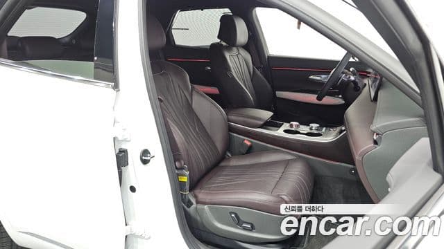 Genesis GV70 2024 — фото 12 из 20