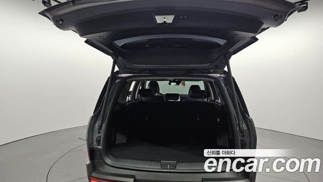 Hyundai Santa Fe 2025 — фото 20 из 20