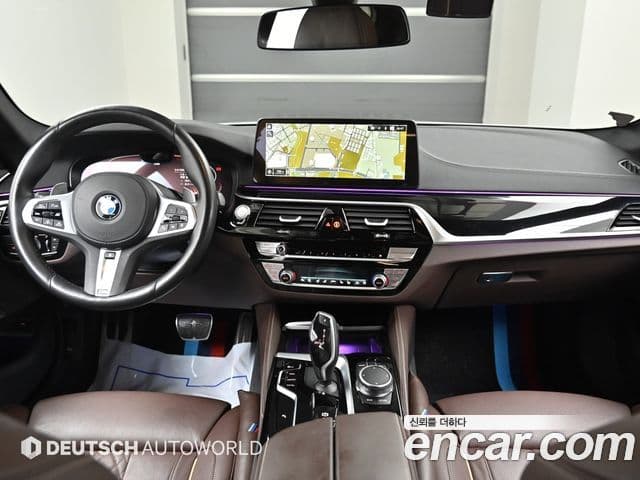 BMW 5 Series 2022 — Şəkil 10/20