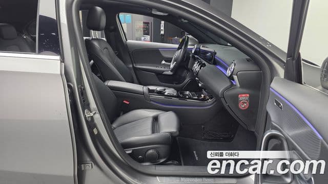 Mercedes-Benz A-Class 2020 — ფოტო 18/20