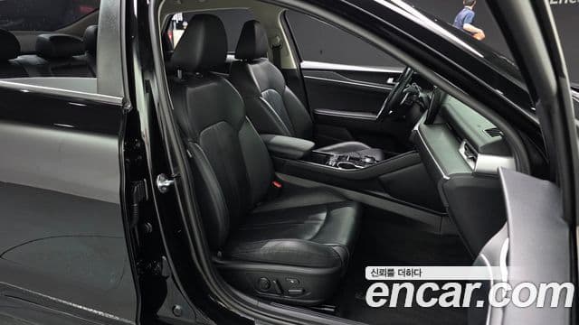 Kia K5 2022 — фото 11 из 20