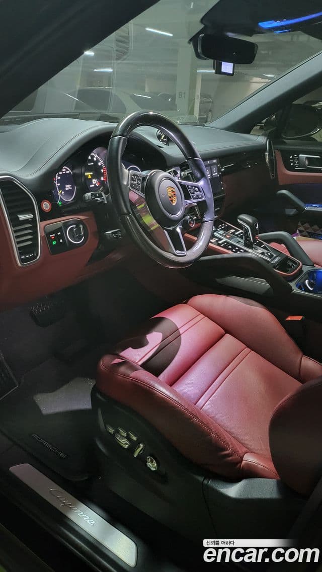 Porsche Cayenne 2020 — фото 11 из 20