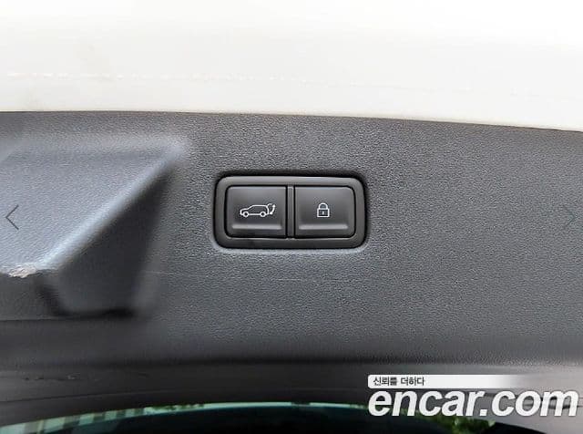 Hyundai Santa Fe 2025 — Photo 3/20