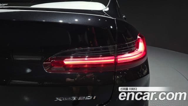 BMW X4 2025 — Photo 19/31