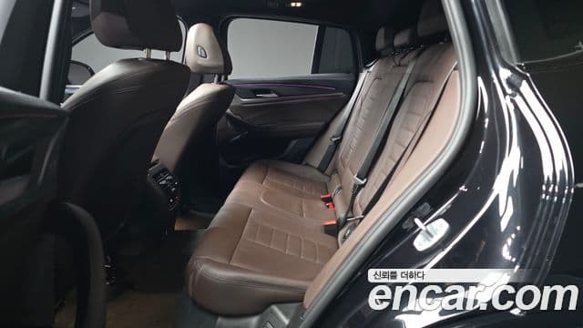 BMW X4 2025 — Photo 24/31