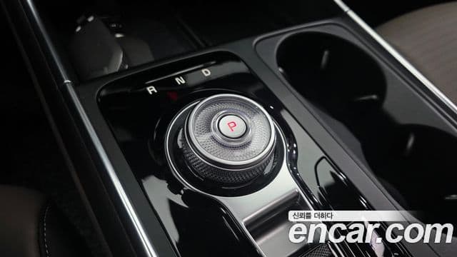 Kia Carnival 2025 — фото 8 из 20
