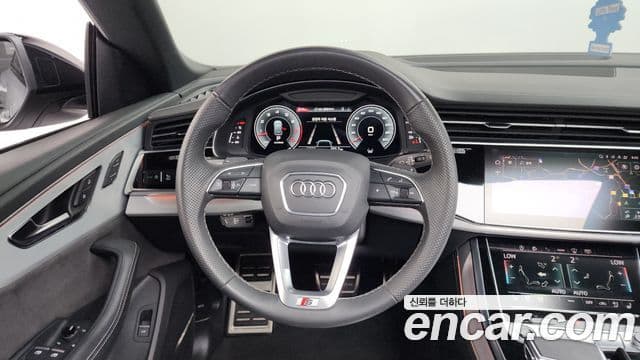Audi Q7 2021 — Şəkil 14/20