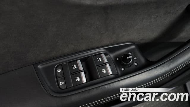 Audi Q7 2021 — Şəkil 19/20