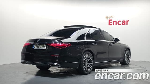 Mercedes-Benz S-Class 2021 — Photo 1/20