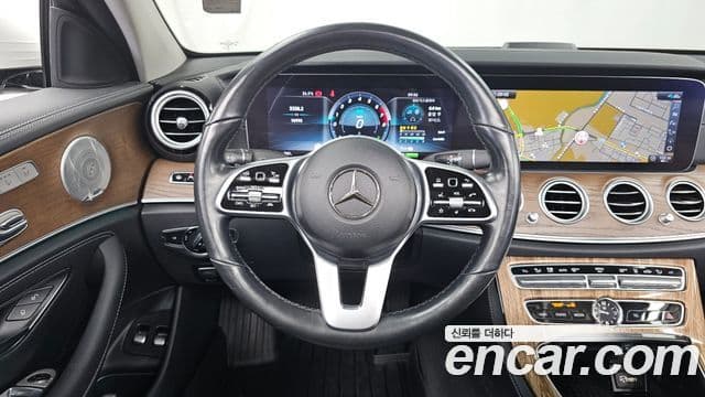 Mercedes-Benz E-Class 2020 — Şəkil 13/20