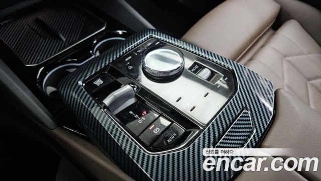 BMW 5 Series 2024 — фото 9 из 20