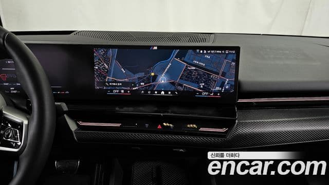 BMW 5 Series 2024 — фото 14 из 20