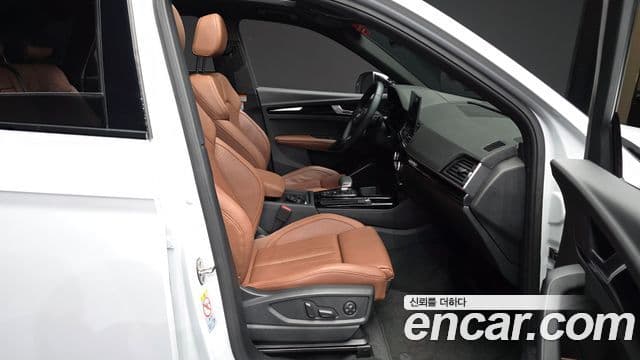 Audi Q5 2024 — Şəkil 11/20