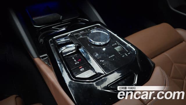 BMW 5 Series 2024 — фото 9 из 20