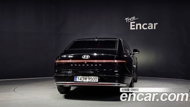 Hyundai Grandeur 2023 — ფოტო 4/20