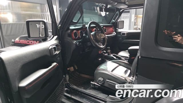 Jeep Wrangler 2020 — Şəkil 10/20