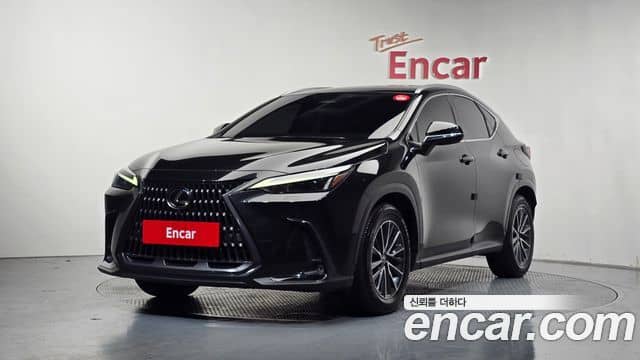 Lexus NX450h+, 2023