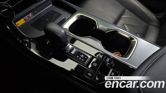 Lexus NX450h+ 2023 — ფოტო 3/20