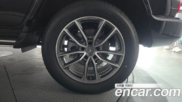 Mercedes-Benz G-Class 2026 — Photo 15/33